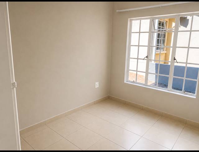 2 BEDROOM TOWNHOUSE FOR SALE IN EDEN GLEN